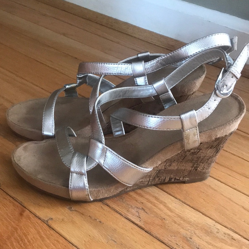 Aerosoles Summer Plush Wedges